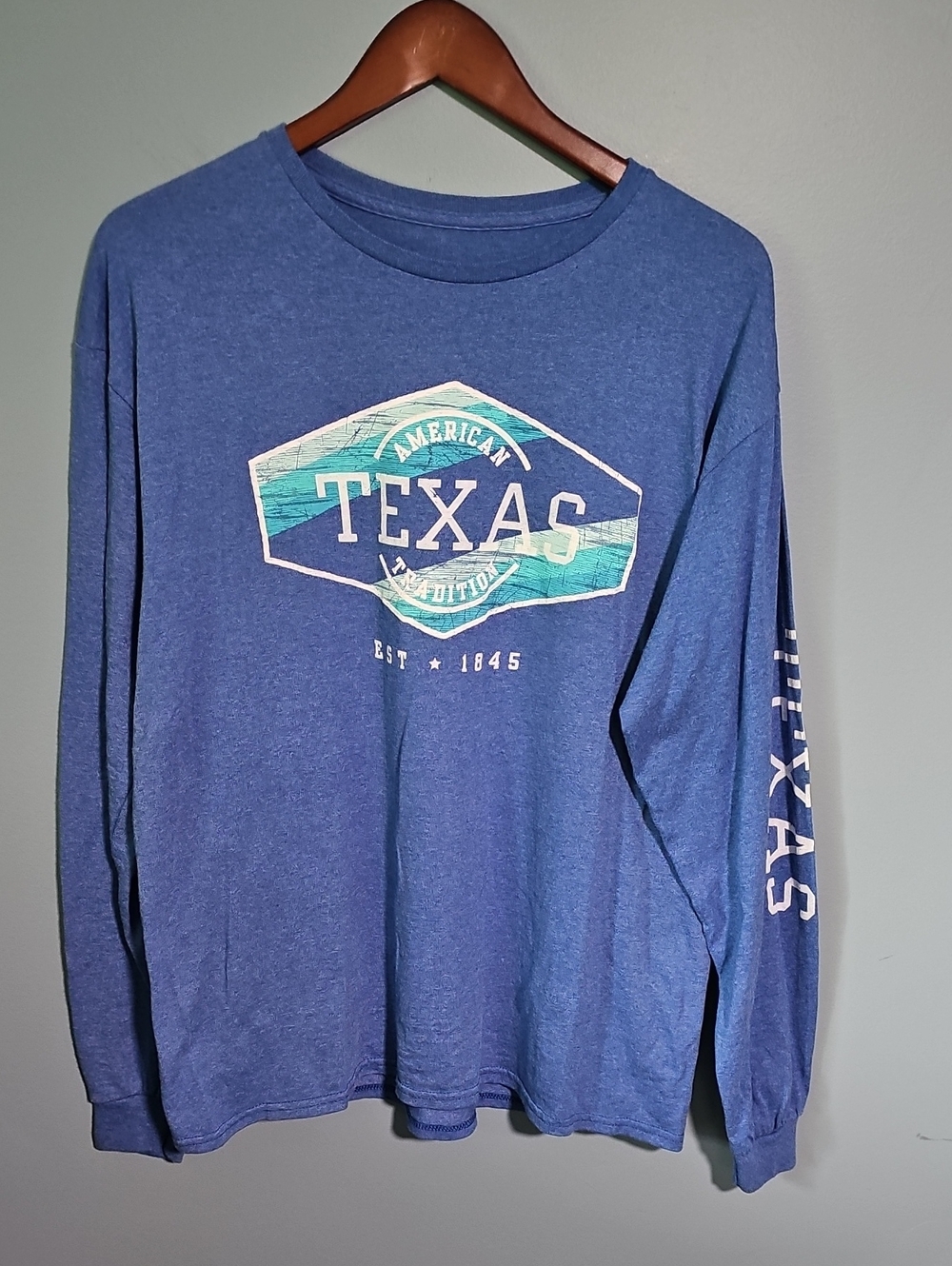 Blue 'Texas' Graphic Long-Sleeve Shirt